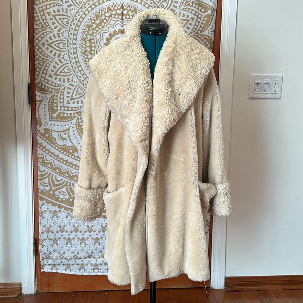 White extreme warm jacket, some stains